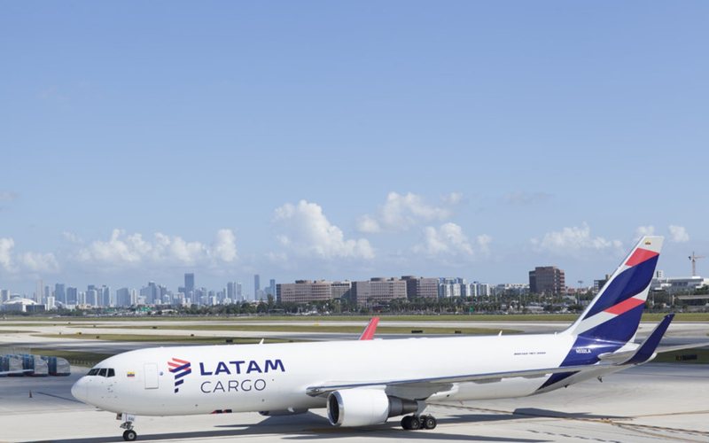 Cada aeronave poderá transportar até 50 toneladas de carga por voo - Latam Airlines/Divulgação