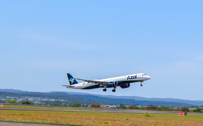 Atualmente, vinte aeronaves da família E2 estão em operação na companhia aérea - Divulgação