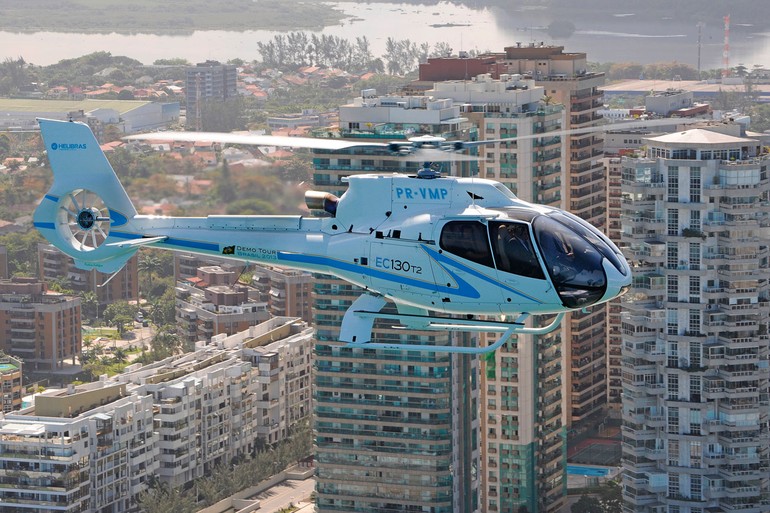 helicóptero EC130 T2